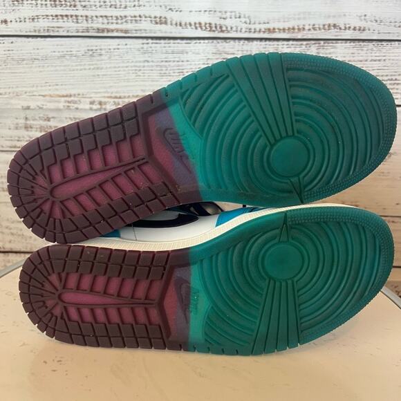 Nike Air Jordan 1 Mid 'Charlotte Hornets' Men’s - Picture 10 of 13